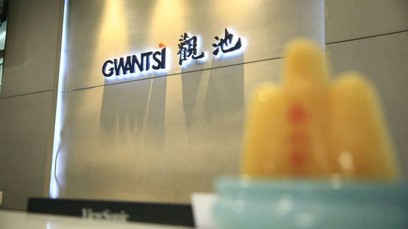 选择公关传播供应商时，要对其资质进行严格考察。以下是一些重要的资质证书：